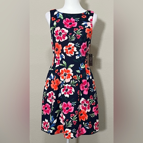 Vince Camuto Dresses & Skirts - Vince Camuto NWT Navy Floral Fit and Flare Sleeveless Dress Size 8
